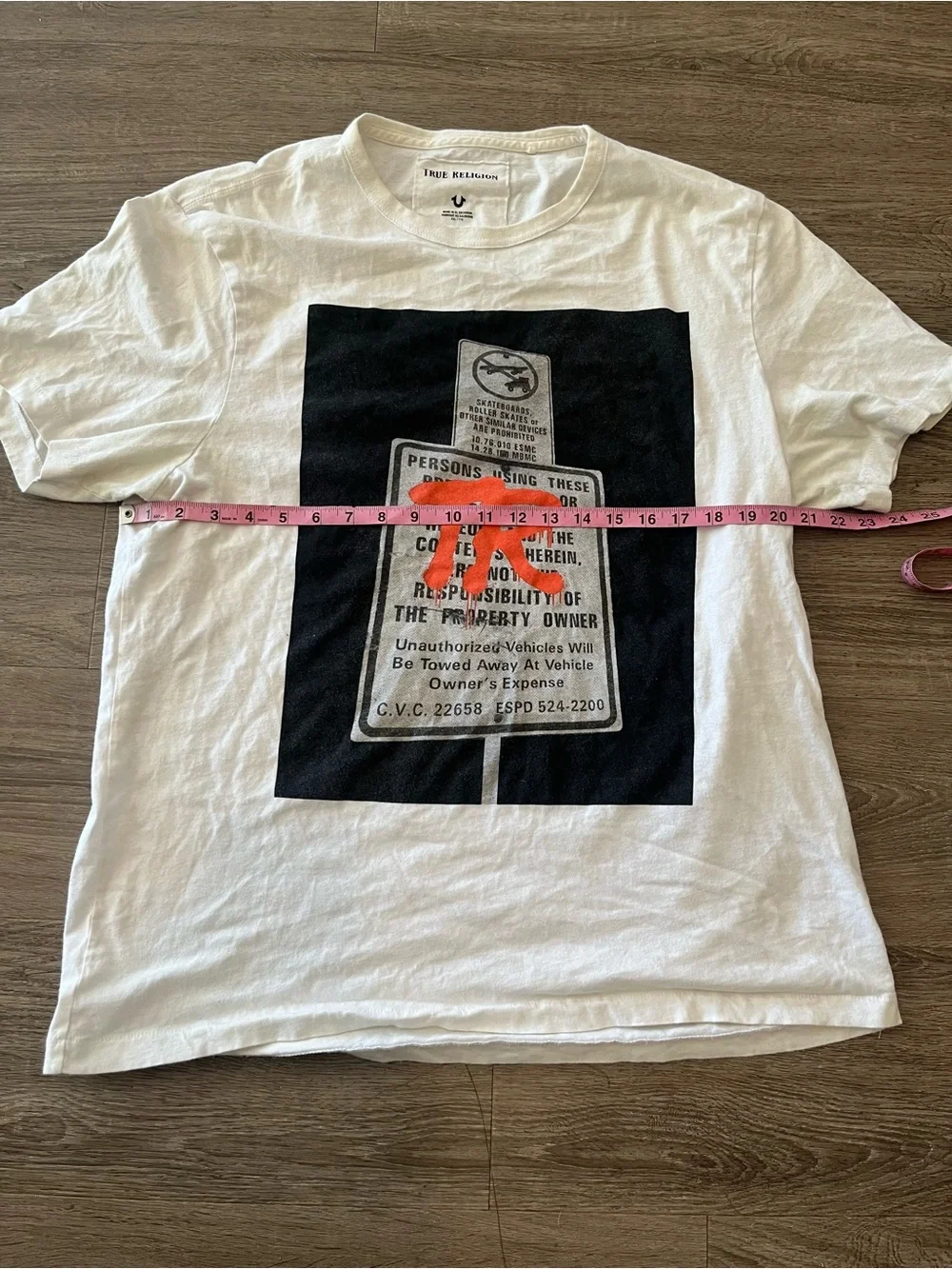 True Religion Shirt Mens XXL White Tow Away Sign TR Graffiti Graphic T Shirt